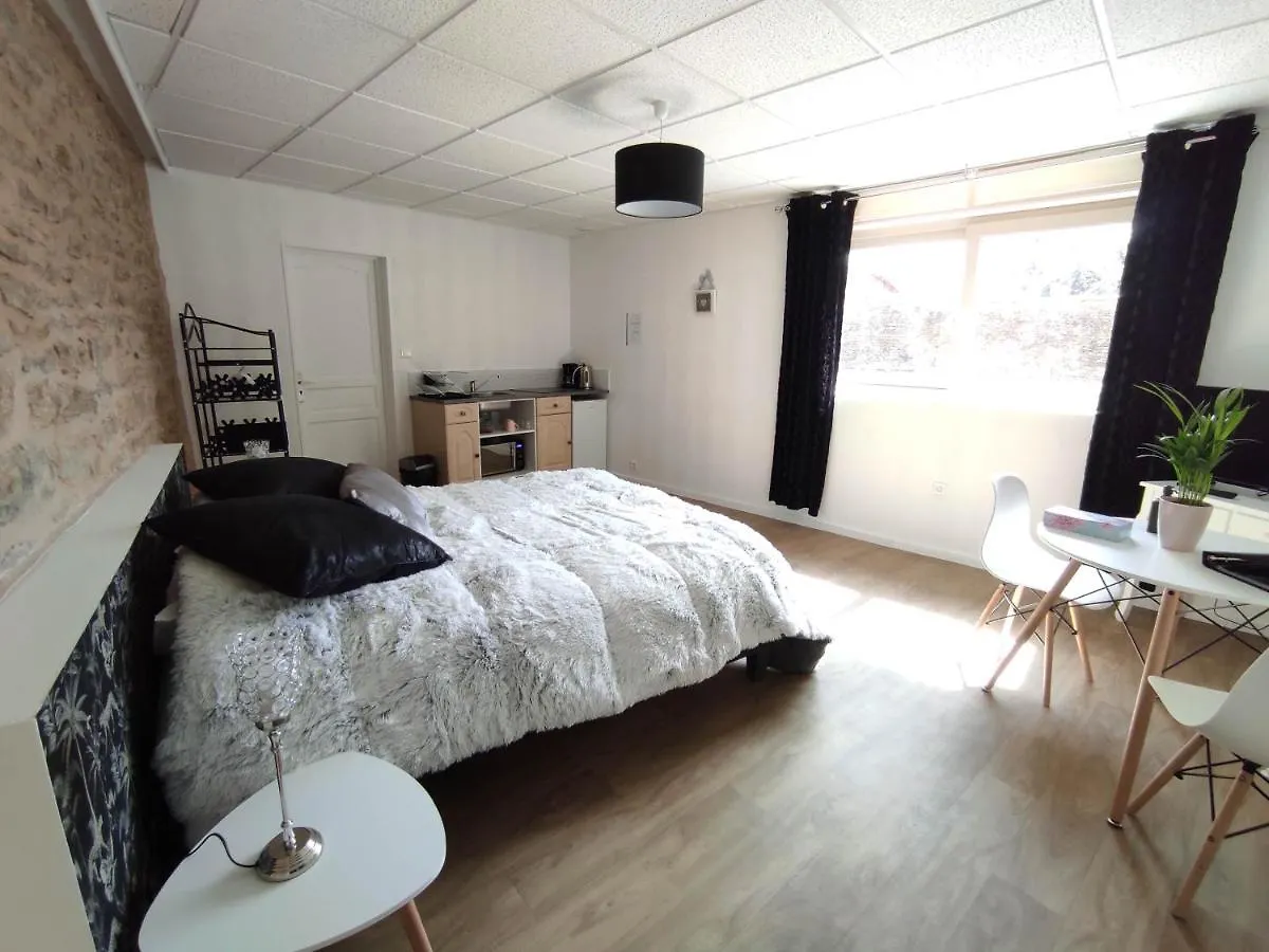 Appartement Jarnioux - Les Meubles Des Pierres Dorees Theize Lägenhetshotell
